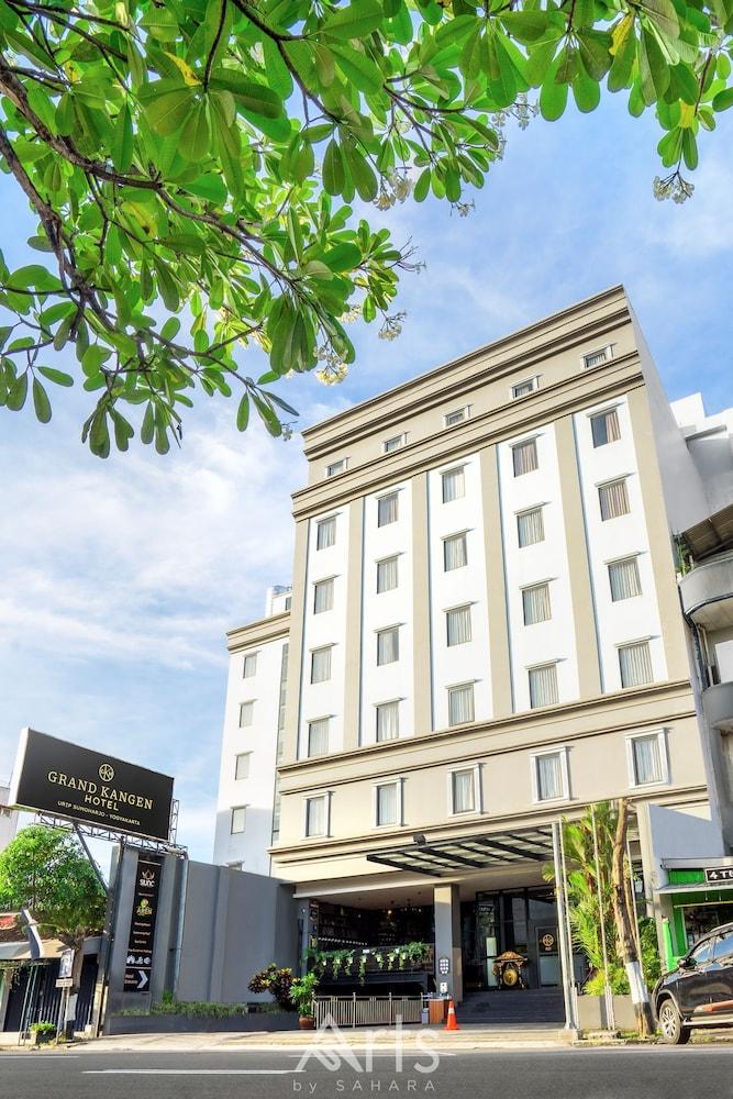乌里普苏莫哈乔坎根大酒店 日惹 外观 照片